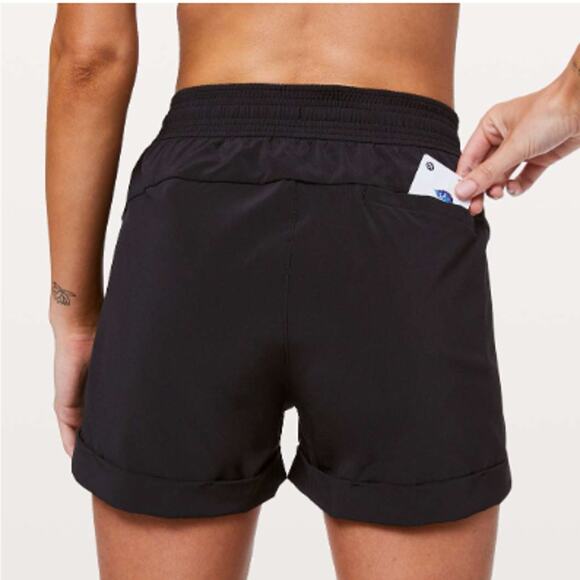 Lululemon Spring Break Away Short 3" – Black – Size 6 - Picture 2 of 11